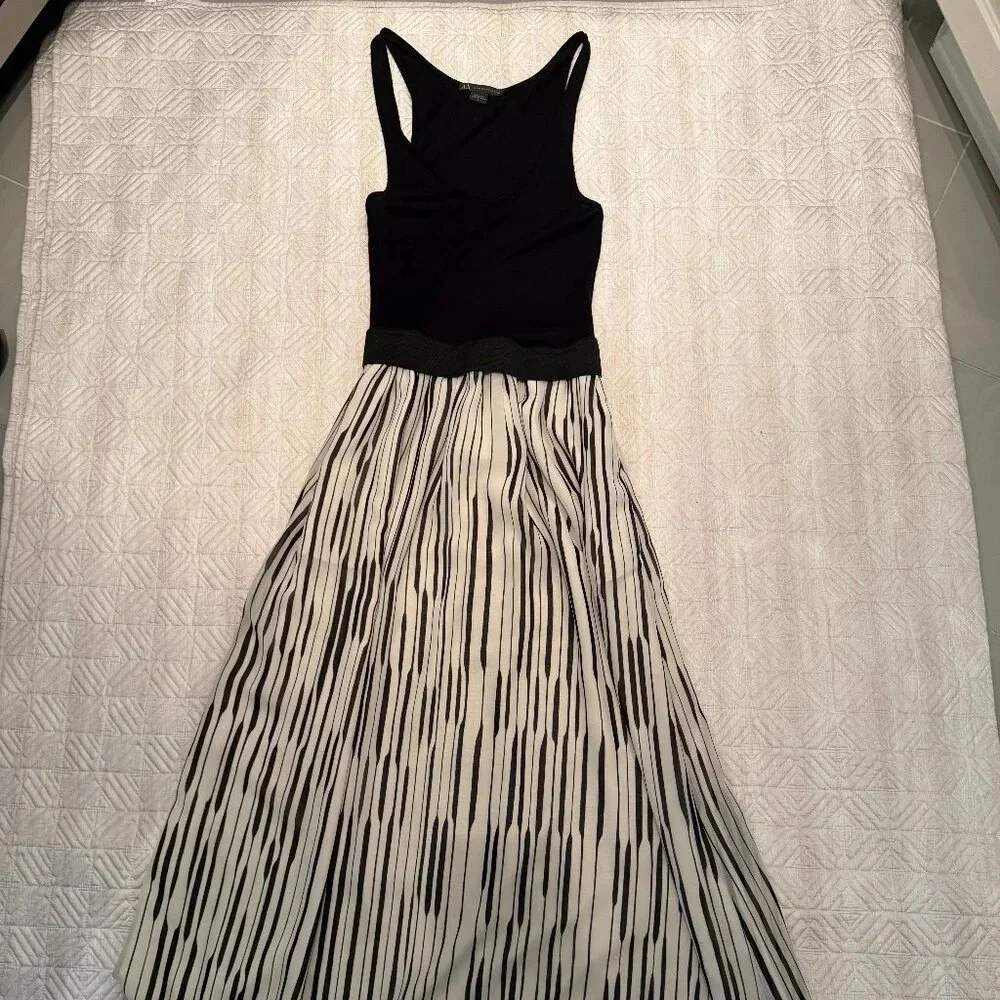 Black and White Sleeveless Maxi Dress, Armani Exchange, US 0 - Picture 3 of 7